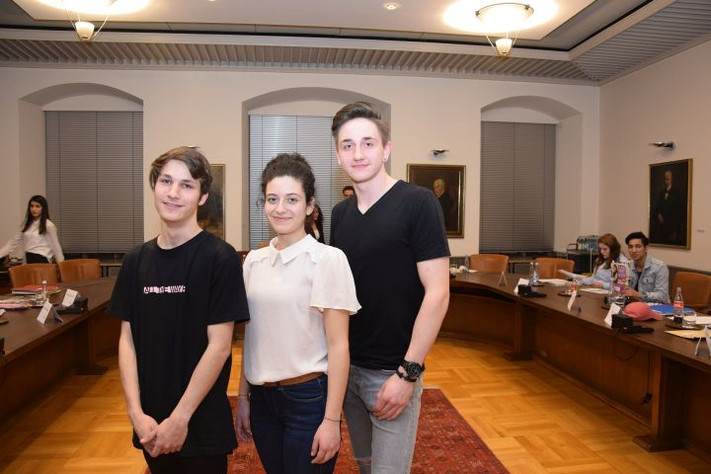 Das neue Vorstandstrio des Heilbronner Jugendgemeinderates: (von links) Gregor Landwehr, Vorsitzende Melanie Puglia, Patrick Franzen