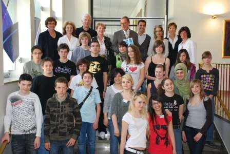 Gruppenbild mit dem Jugendgemeinderat Béziers